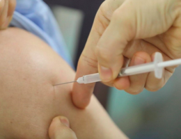 5 lưu ý quan trọng sau tiêm vaccine COVID-19